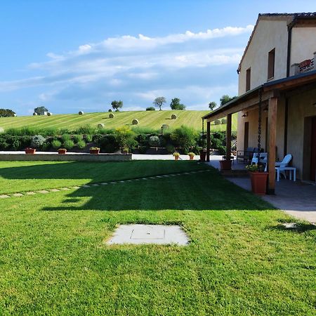Casa Montefiore 13 Girasoli Lt Nella Tranquilla Campagna Marchigiana Ancona Exterior foto